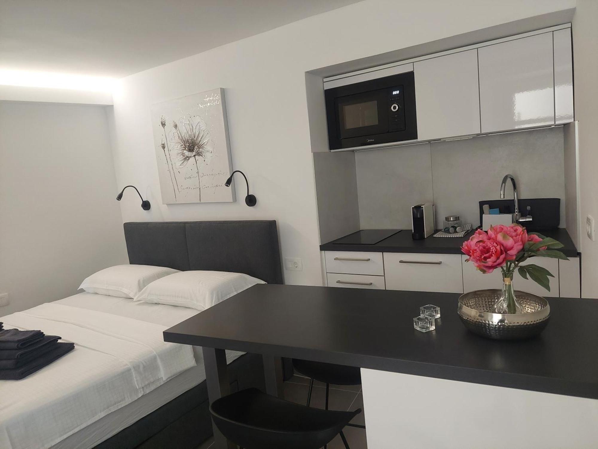 Apartments R&B Baska  Exterior photo